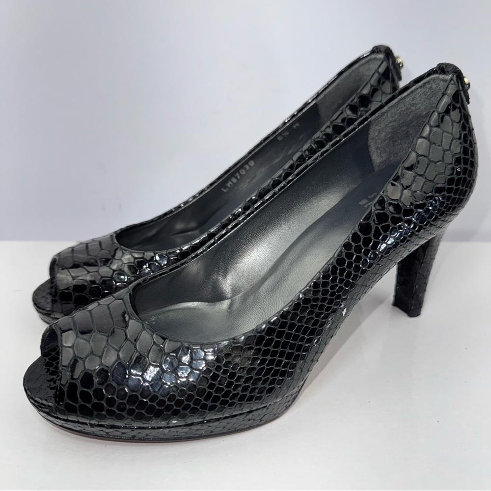 Stuart Weitzman Black Python Embossed Leather Pee… - image 2